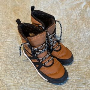 Like new Sorel Whitney boot